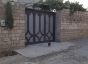 Satılır 6 otaqlı 2.2 m2 həyət evi Mehdiabad