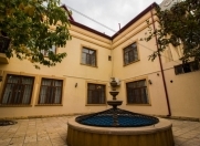 Satılır 8 otaqlı 600 m2 villa Sulutəpə