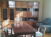 İcarəyə verilir 2 otaqlı 71 m2 köhnə tikili Qara Qarayev m.