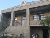 Satılır 3 otaqlı 120 m2 həyət evi Binə