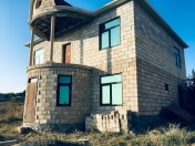 Satılır 5 otaqlı 90 m2 həyət evi İsmayıllı