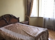 İcarəyə verilir 3 otaqlı 105 m2 yeni tikili Şərq Bazarı