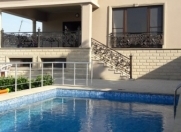 Satılır 6 otaqlı 400 m2 bağ evi Mərdəkan