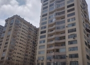 Satılır 4 otaqlı 210 m2 yeni tikili 20 yanvar m.