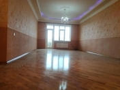 Satılır 3 otaqlı 160 m2 yeni tikili Nizami m.