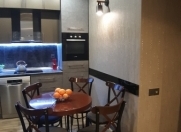 Satılır 4 otaqlı 130 m2 yeni tikili Yeni Yasamal