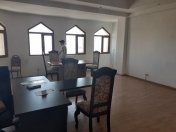 İcarəyə verilir 1 otaqlı 40 m2 ofis Şah İsmayıl Xətai m.
