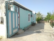 Satılır 4 otaqlı 4 m2 həyət evi Binə