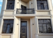 Satılır 7 otaqlı 360 m2 həyət evi Biləcəri