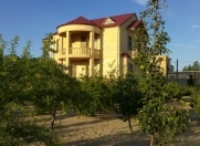 Satılır 4 otaqlı 300 m2 həyət evi Novxanı