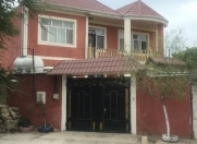 Satılır 6 otaqlı 245 m2 həyət evi Binə