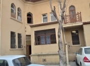 Satılır 3 otaqlı 60 m2 köhnə tikili Buzovna