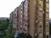 Satılır 3 otaqlı 77 m2 köhnə tikili Ayna Sultanova heykəli