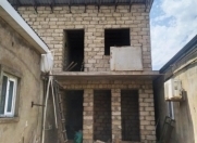 Satılır 4 otaqlı 10000 m2 həyət evi Əhmədli