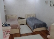 Satılır 3 otaqlı 90 m2 köhnə tikili Ayna Sultanova heykəli