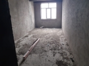Satılır 3 otaqlı 141 m2 yeni tikili 9 mkr