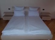 İcarəyə verilir 6 otaqlı 600 m2 bağ evi Quba