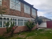 Satılır 6 otaqlı 2000 m2 həyət evi Quba