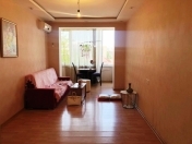 İcarəyə verilir 2 otaqlı 43 m2 köhnə tikili Elmlər Akademiyası m.