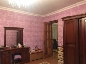 Satılır 7 otaqlı 360.1 m2 bağ evi Buzovna