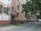 İcarəyə verilir 2 otaqlı 60 m2 köhnə tikili Neftçilər m.