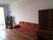 İcarəyə verilir 3 otaqlı 67 m2 köhnə tikili Xalqlar Dostluğu m.