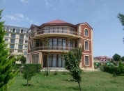 Satılır 9 otaqlı 500 m2 villa Şıxov