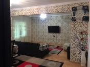 Satılır 5 otaqlı 130 m2 köhnə tikili İnşaatçılar m.