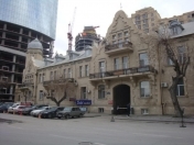 İcarəyə verilir 3 otaqlı 110 m2 ofis 28 May m.