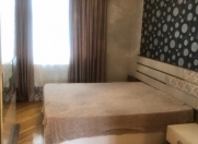 Satılır 3 otaqlı 75 m2 köhnə tikili 3 mkr