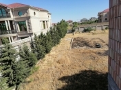 Satılır 14 otaqlı 2800 m2 bağ evi Novxanı