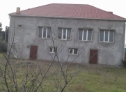 Satılır 3 otaqlı 2400 m2 bağ evi Fatmayı