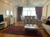 Satılır 3 otaqlı 135 m2 köhnə tikili 4 mkr