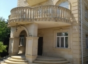 Satılır 6 otaqlı 310 m2 bağ evi Abşeron r.