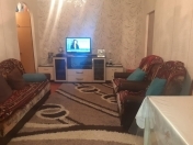 Satılır 3 otaqlı 45 m2 köhnə tikili Qara Qarayev m.