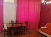 İcarəyə verilir 3 otaqlı 90 m2 köhnə tikili Axundov bağı