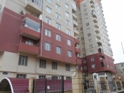 Satılır 3 otaqlı 130 m2 yeni tikili 4 mkr