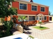 Satılır 5 otaqlı 380 m2 bağ evi Abşeron r.