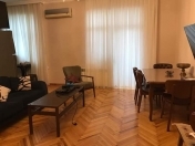 Satılır 2 otaqlı 60 m2 köhnə tikili 28 May m.