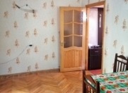 İcarəyə verilir 1 otaqlı 32 m2 köhnə tikili Qələbə dairəsi