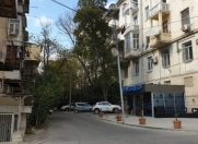 Satılır 4 otaqlı 100 m2 köhnə tikili 28 May m.