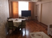 Satılır 3 otaqlı 70 m2 köhnə tikili Ayna Sultanova heykəli