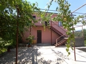 İcarəyə verilir 4 otaqlı 7000 m2 bağ evi Qəbələ