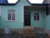 Satılır 3 otaqlı 1.5 m2 həyət evi Azadlıq meydanı