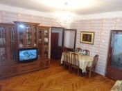 Satılır 4 otaqlı 100 m2 köhnə tikili Bakıxanov