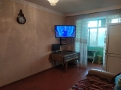 Satılır 1 otaqlı 40 m2 köhnə tikili Elmlər Akademiyası m.