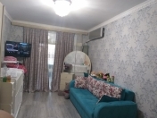 Satılır 1 otaqlı 42 m2 köhnə tikili Bakıxanov