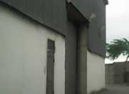 İcarəyə verilir 2 otaqlı 2100 m2 obyekt Ağ şəhər