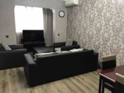 Satılır 4 otaqlı 95 m2 köhnə tikili Qaraçuxur