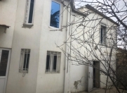 Satılır 5 otaqlı 180 m2 həyət evi Saray
